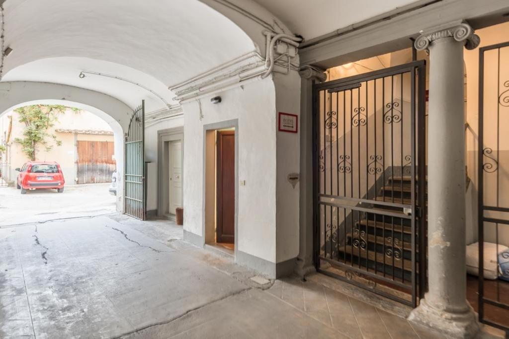 La Casa Di Ugo-A Due Passi Dal Duomo Lejlighed Firenze Eksteriør billede